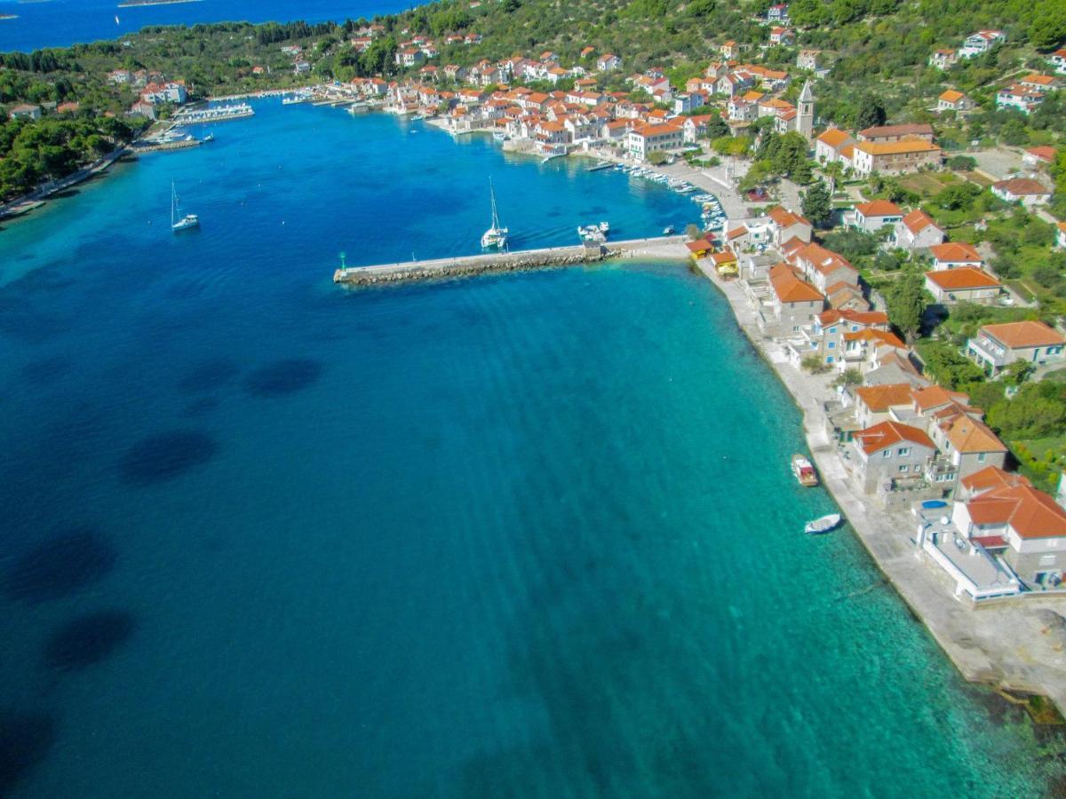 Mini Kamp Perla Hotel Prvic Luka Exterior photo